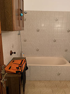 Salle de bain Avant Vue 1